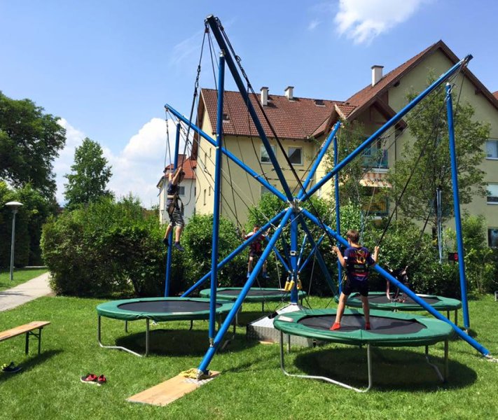 Bungee-Trampolin